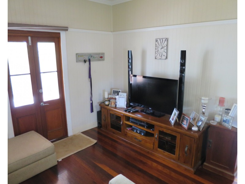 4 Knobel Street, North Mackay QLD 4740