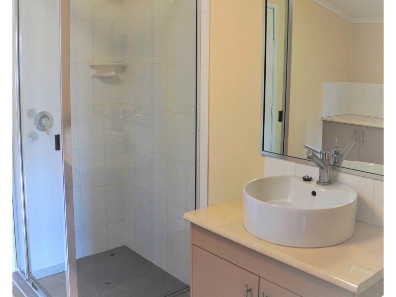 4 Knobel Street, North Mackay QLD 4740