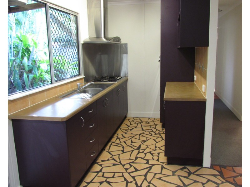 17 Amstead Street, Eimeo QLD 4740