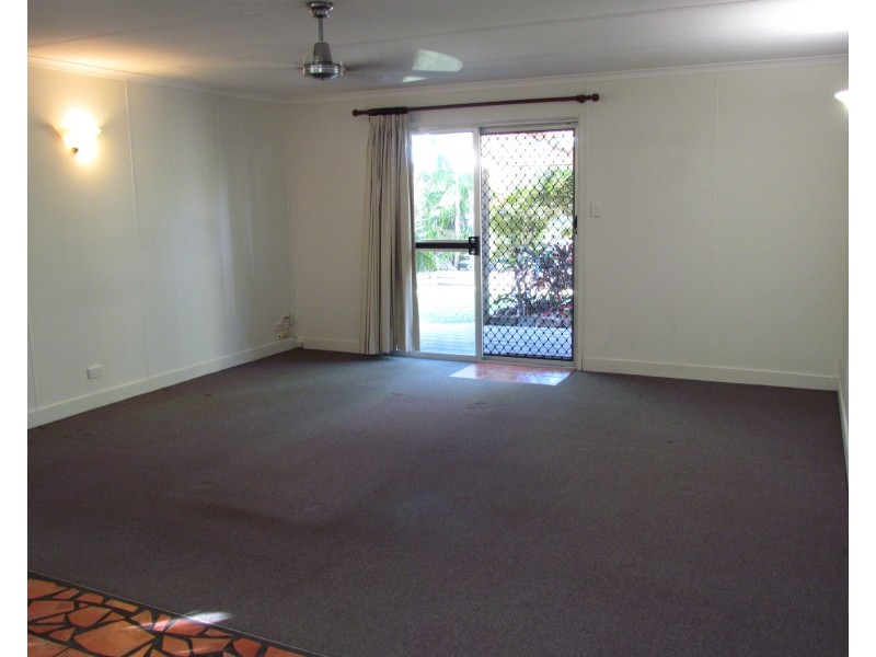 17 Amstead Street, Eimeo QLD 4740