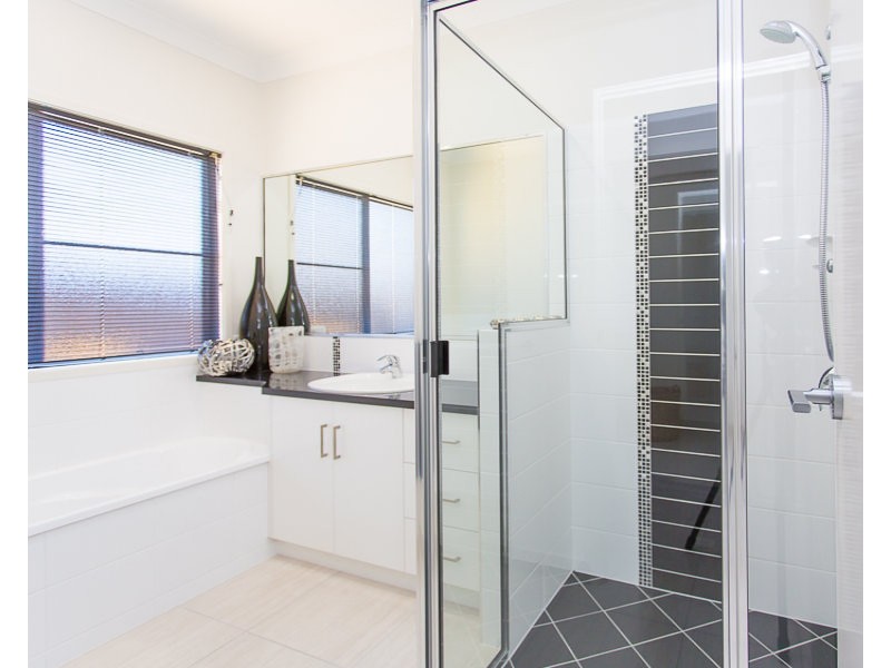 3 Primavera Boulevard, Beaconsfield QLD 4740