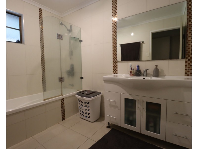 11 Prudhoe Street, East Mackay QLD 4740