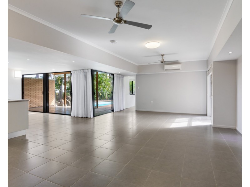 15 Sologinkin Road, Rural View QLD 4740