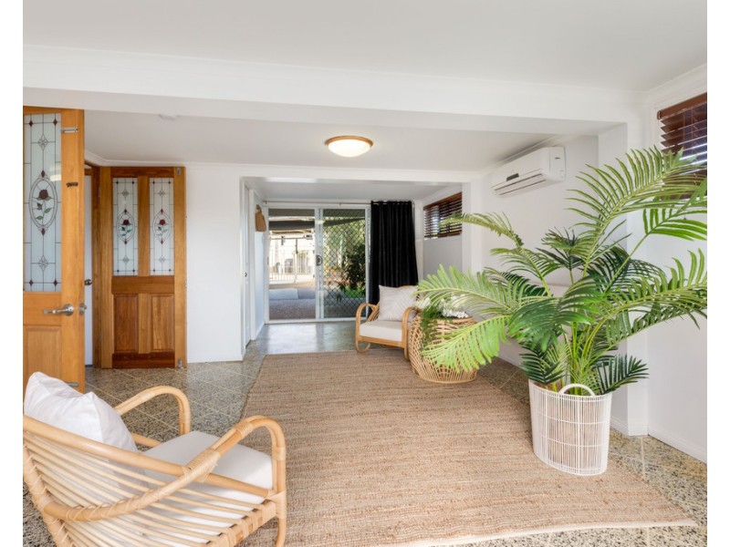 1 Shakespeare Street, East Mackay QLD 4740