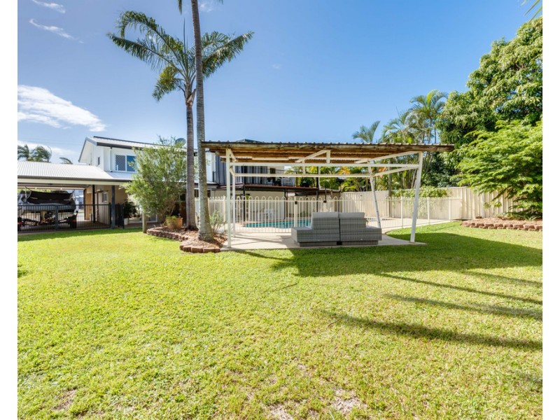1 Shakespeare Street, East Mackay QLD 4740