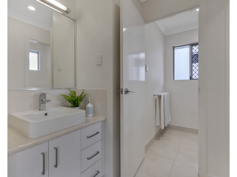 17 Perry Road, Walkerston QLD 4751