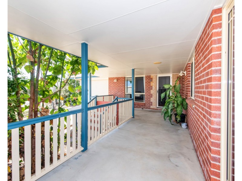 4 Pandanus Street, Beaconsfield QLD 4740