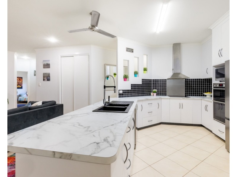 198 Shoal Point Road, Shoal Point QLD 4750