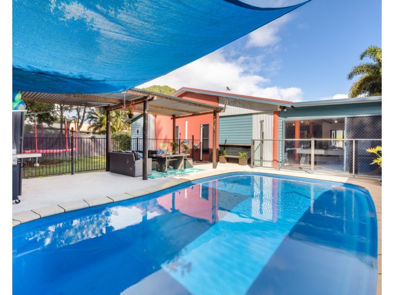 198 Shoal Point Road, Shoal Point QLD 4750