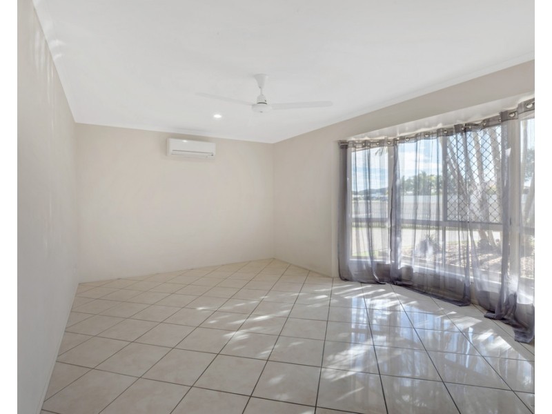 34 Caledonian Drive, Beaconsfield QLD 4740