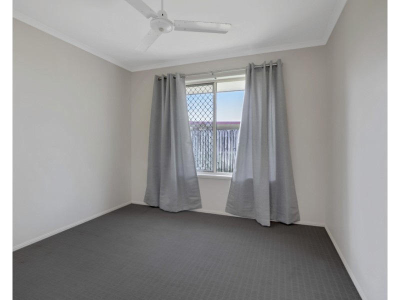 34 Caledonian Drive, Beaconsfield QLD 4740