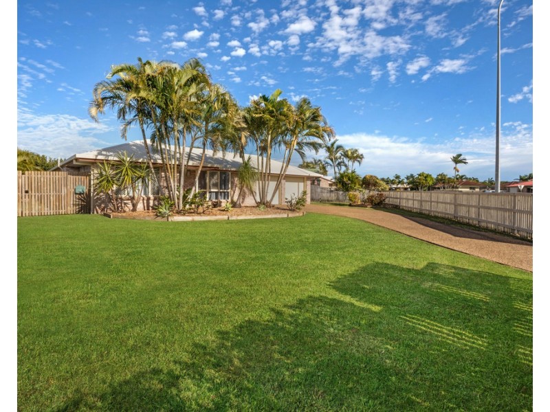 34 Caledonian Drive, Beaconsfield QLD 4740