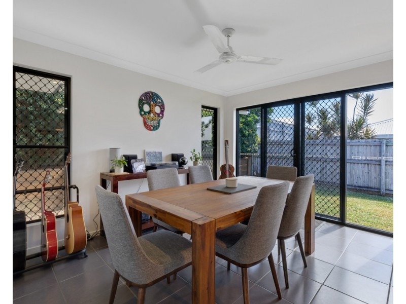 22 Dobinson Street, Bucasia QLD 4750