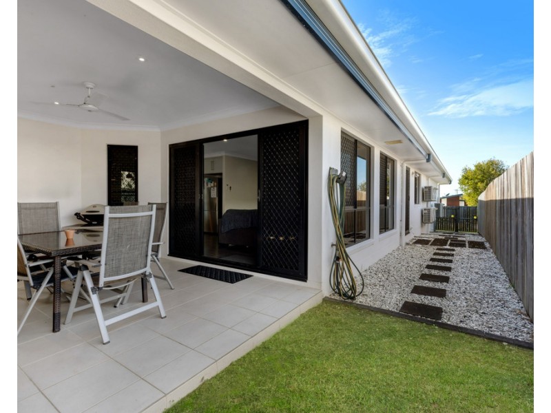 22 Dobinson Street, Bucasia QLD 4750