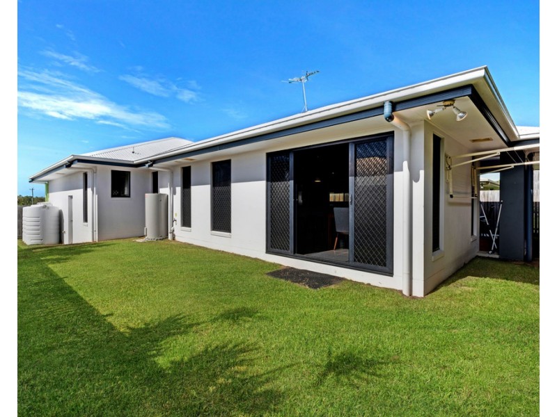 22 Dobinson Street, Bucasia QLD 4750
