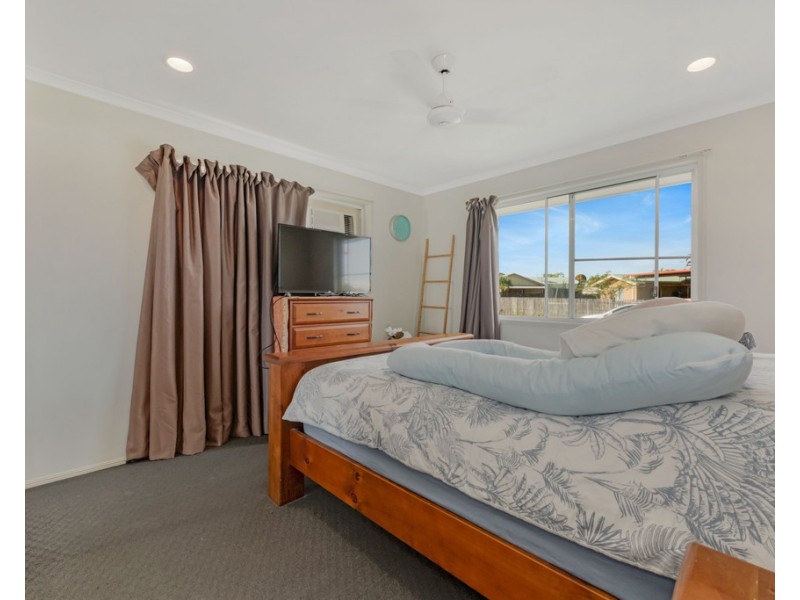 10 Henry Court, Beaconsfield QLD 4740