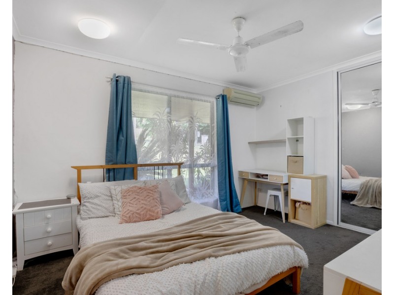 12 Helens Court, Hampden QLD 4741