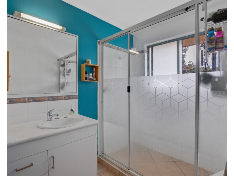 12 Helens Court, Hampden QLD 4741