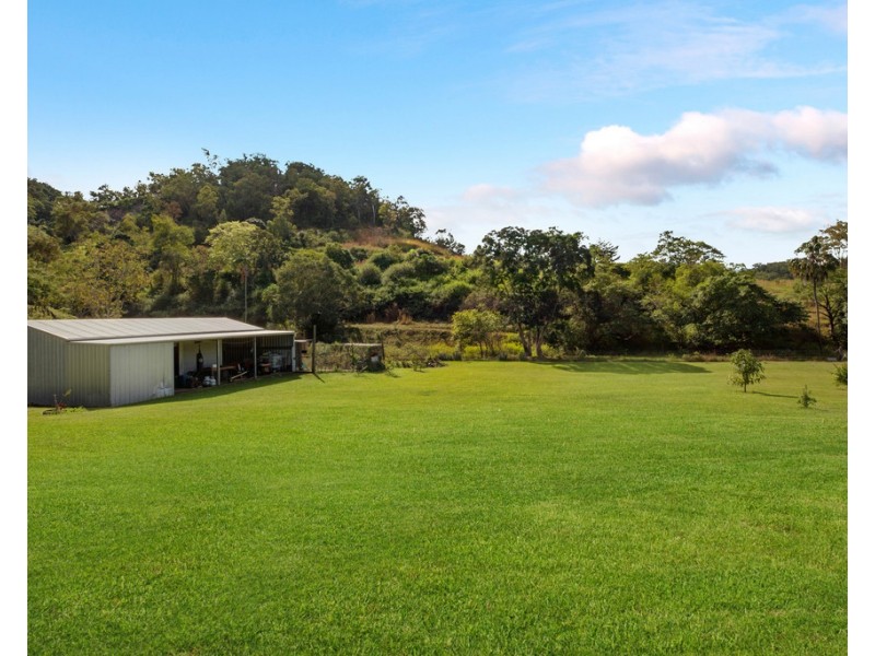 12 Helens Court, Hampden QLD 4741