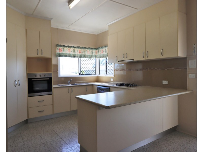 14 Edmonds Street, West Mackay QLD 4740