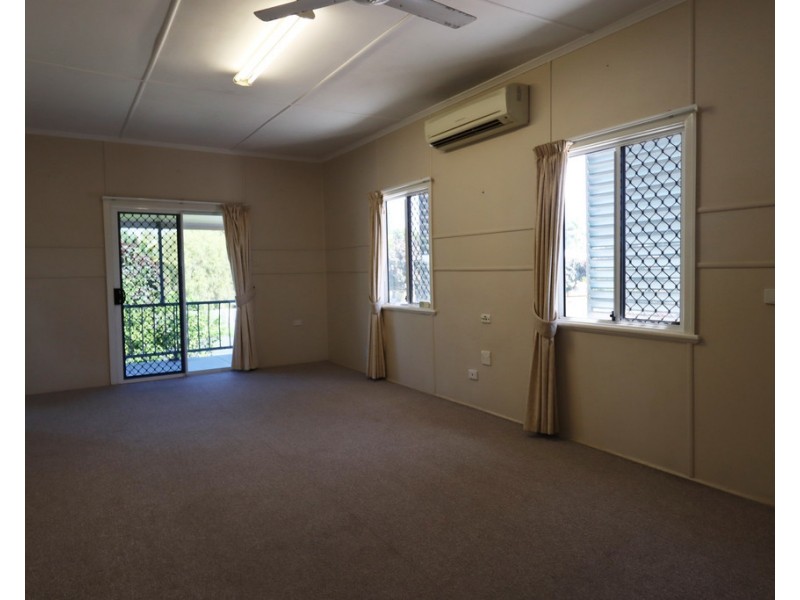 14 Edmonds Street, West Mackay QLD 4740