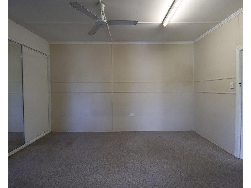 14 Edmonds Street, West Mackay QLD 4740