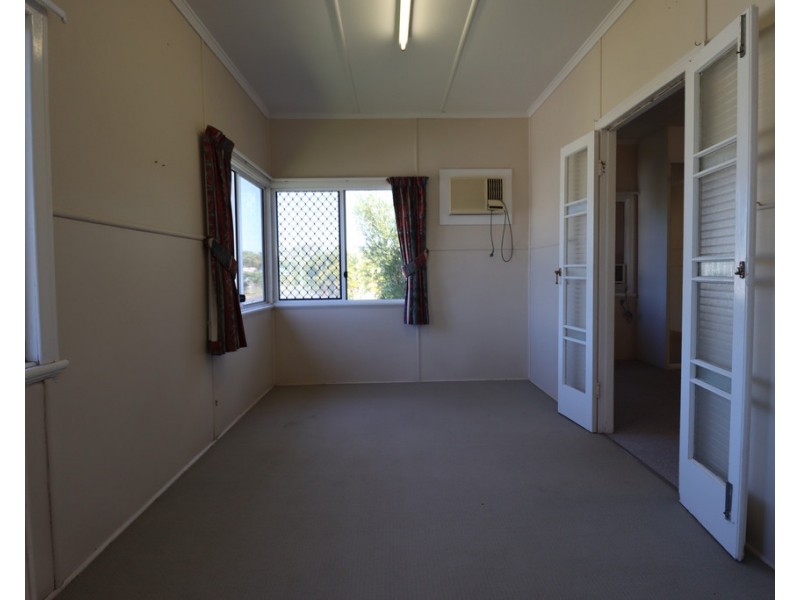 14 Edmonds Street, West Mackay QLD 4740