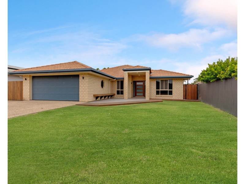 35 Toorak Street, Glenella QLD 4740