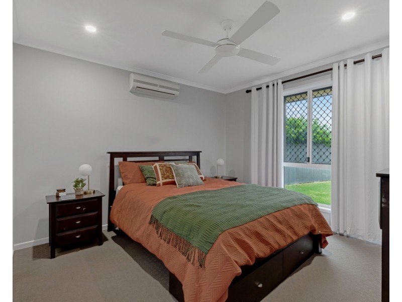 35 Toorak Street, Glenella QLD 4740