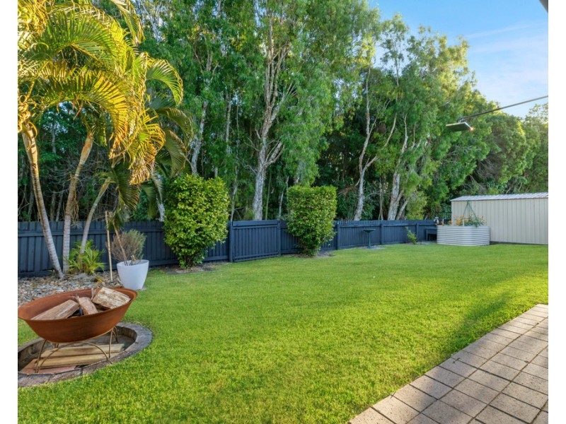 27 Dolphin Drive, Bucasia QLD 4750