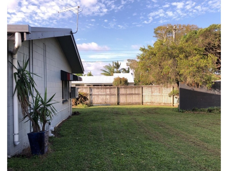 1 Flinders Court, Bakers Creek QLD 4740