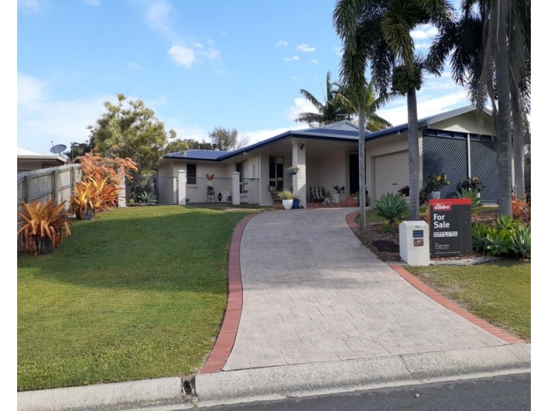 13 Lochmaben Court, Beaconsfield QLD 4740