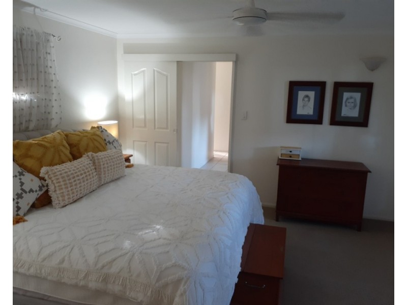 13 Lochmaben Court, Beaconsfield QLD 4740