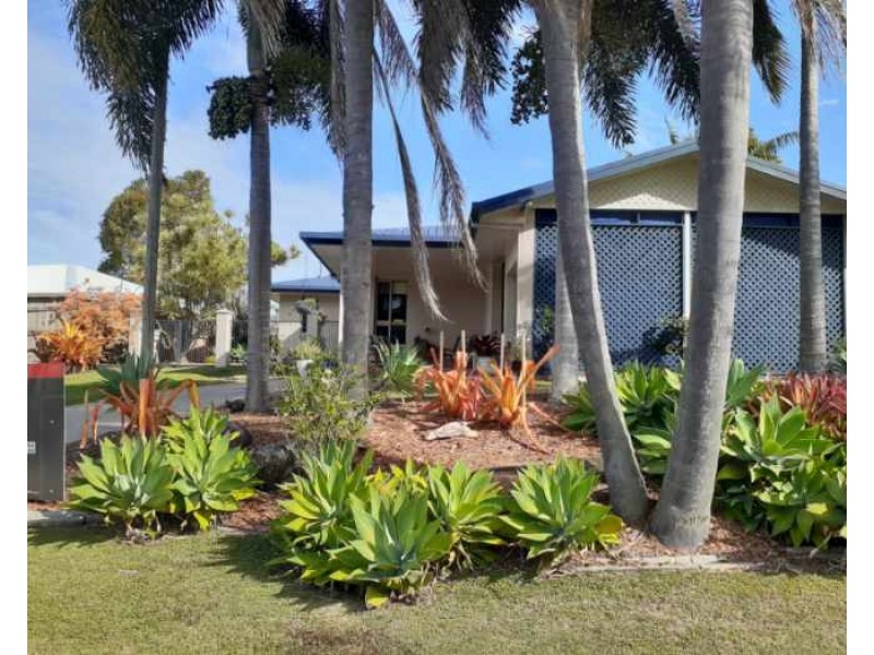 13 Lochmaben Court, Beaconsfield QLD 4740