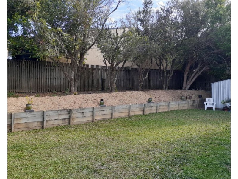 13 Lochmaben Court, Beaconsfield QLD 4740