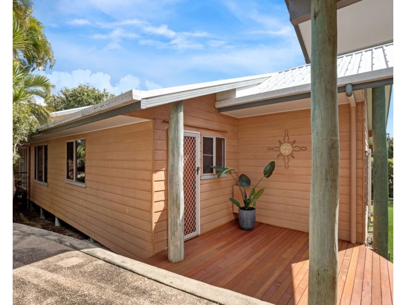 33 Ian Wood Drive, Dolphin Heads QLD 4740