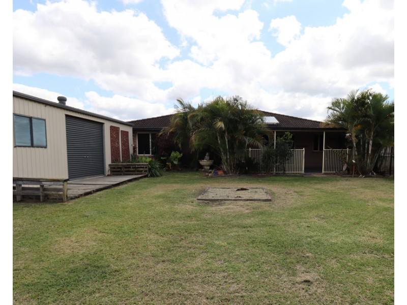 11 Katey Crescent, Mirani QLD 4754