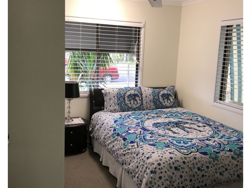 1/25 The Barons Drive, Andergrove QLD 4740