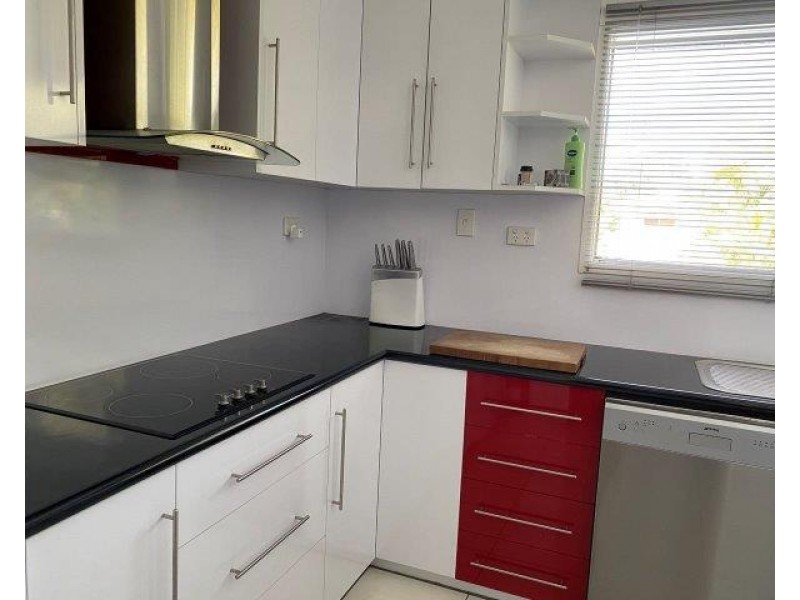 8 Donovan Crescent, Dysart QLD 4745