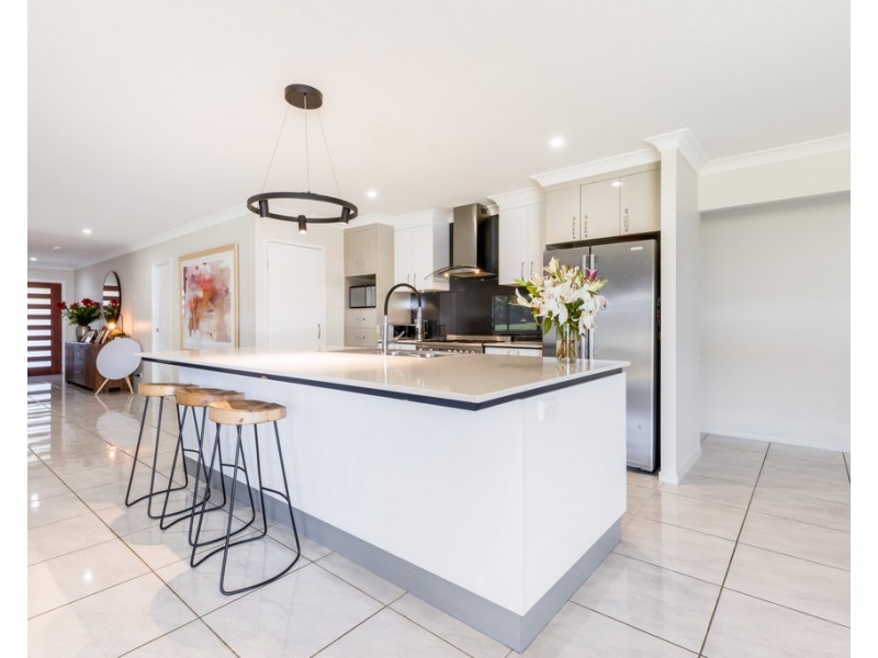 56 Kerrisdale Crescent, Beaconsfield QLD 4740