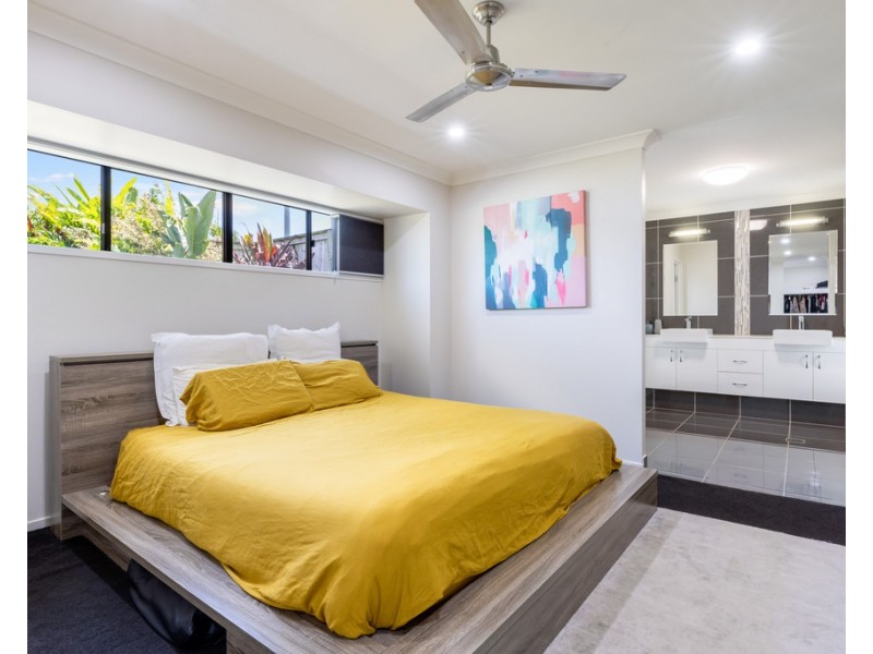 56 Kerrisdale Crescent, Beaconsfield QLD 4740