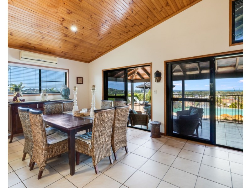 15 Chapman Court, Eimeo QLD 4740