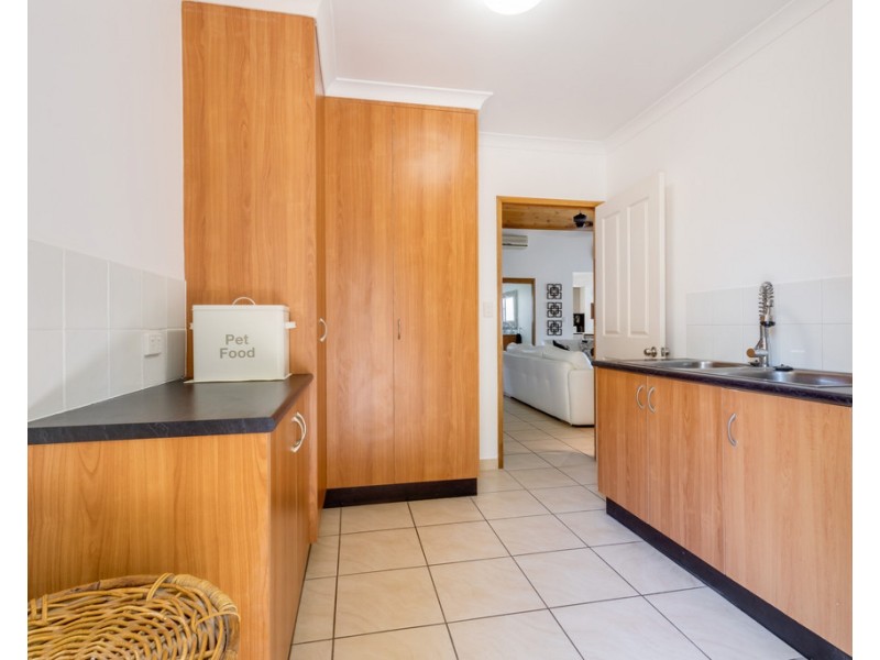 15 Chapman Court, Eimeo QLD 4740