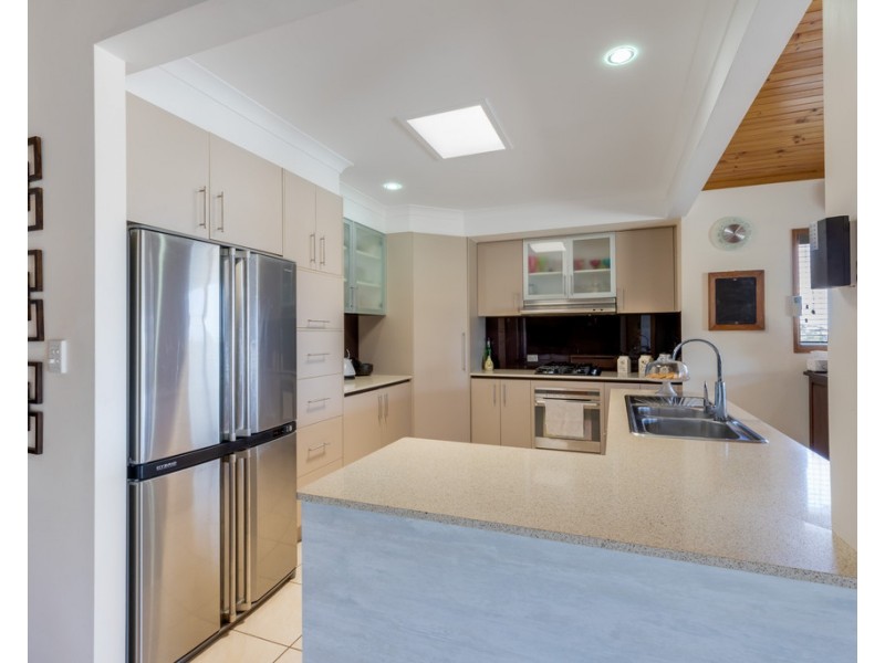 15 Chapman Court, Eimeo QLD 4740