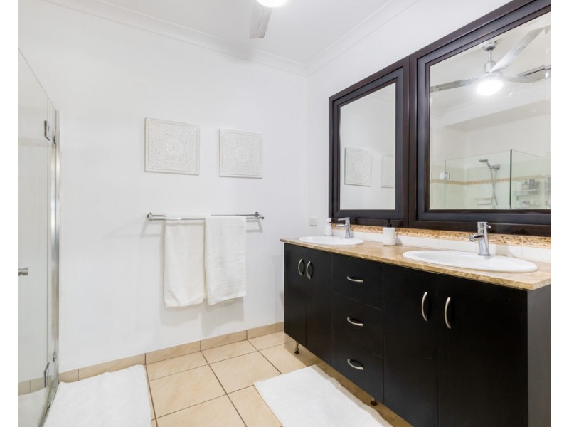 15 Chapman Court, Eimeo QLD 4740