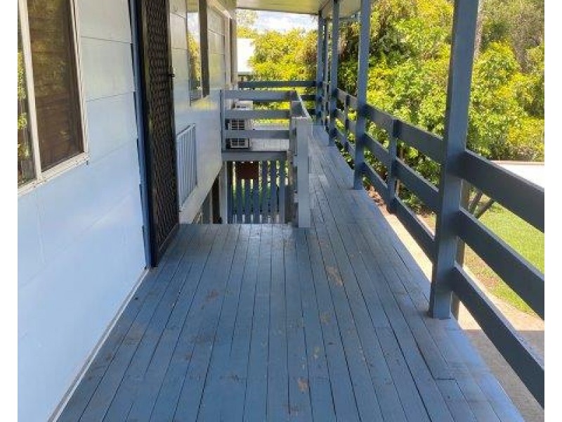 6 Beardmore Crescent, Dysart QLD 4745