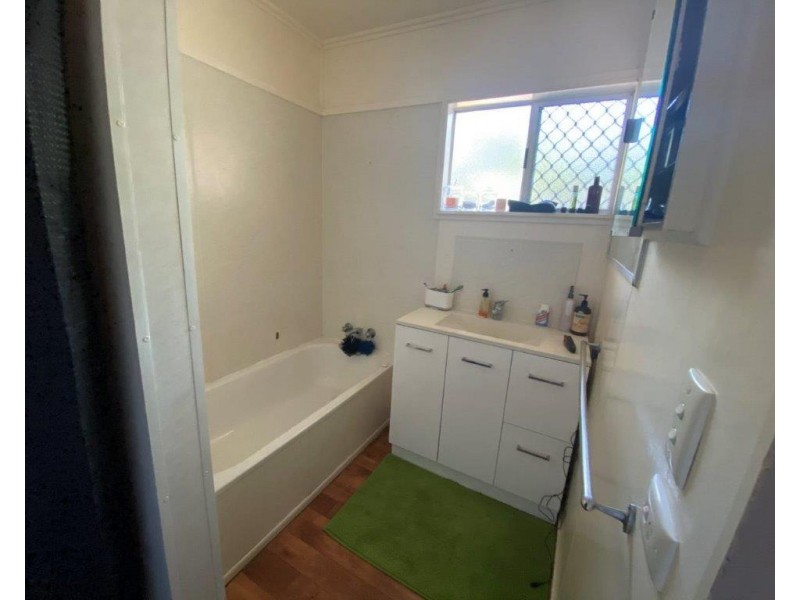 5 Lenton Street, Dysart QLD 4745