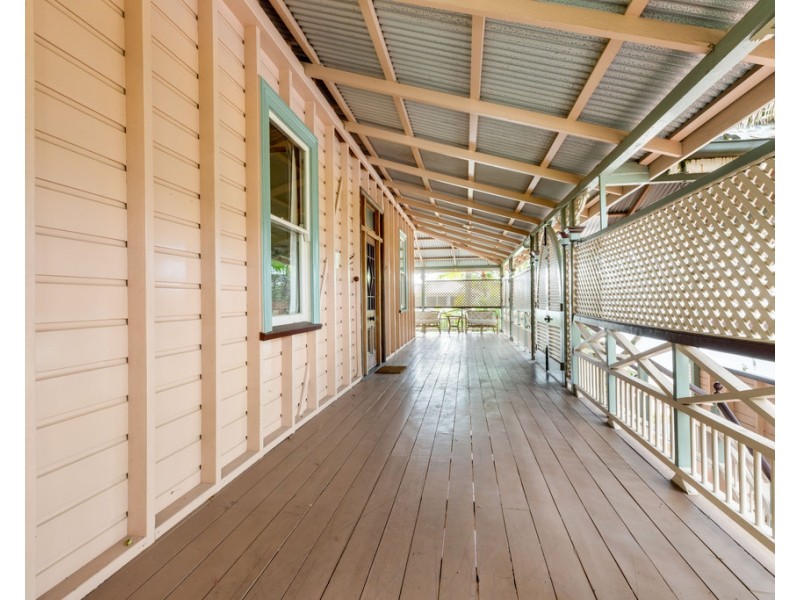 4 High Street, Walkerston QLD 4751