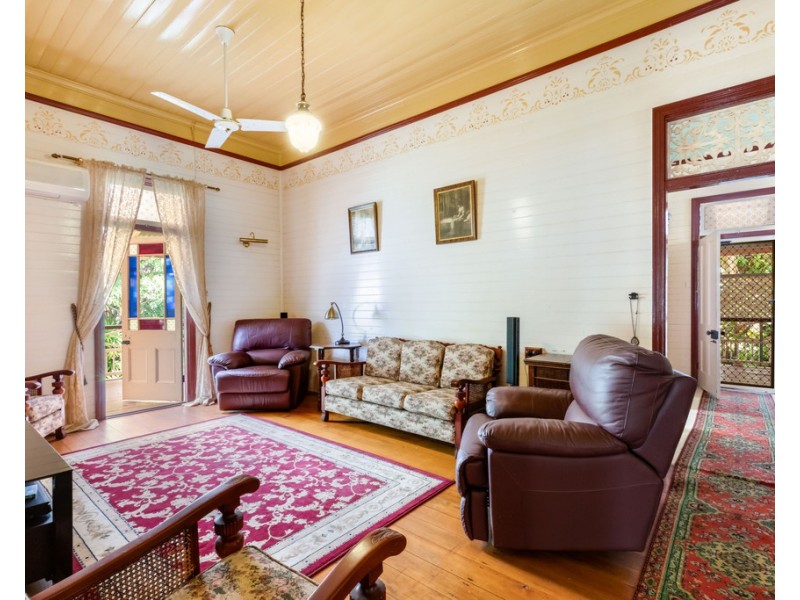 4 High Street, Walkerston QLD 4751