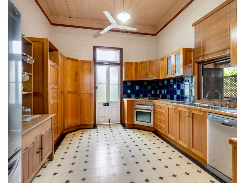 4 High Street, Walkerston QLD 4751